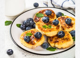 Tvarohové placičky s čekankovým sirupem