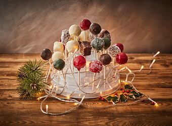 Cukroví na tyčce ("Cakepops")