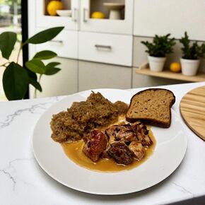 Bravčový bôčik s kapustou - hotový pokrm (1 porcia)