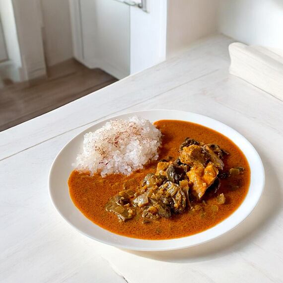 Hähnchen auf rotem Curry - Fertiggericht (1 Portion)